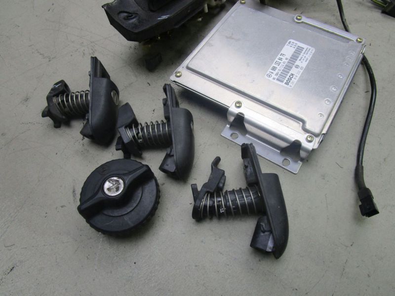 Steuergerät Motor Schließsatz MERCEDES VITO W638 108 CDI 2.2