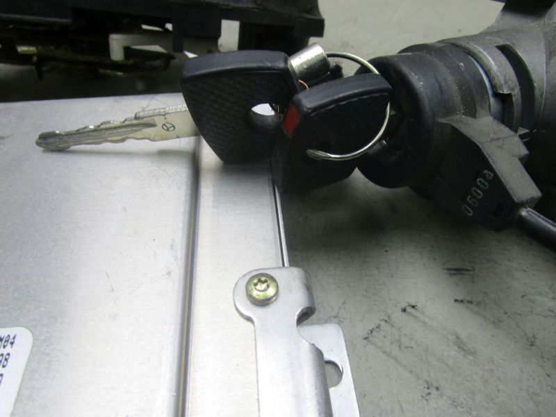 Steuergerät Motor Schließsatz MERCEDES VITO W638 108 CDI 2.2