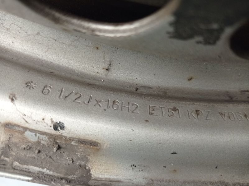 Stahlfelge 6.5JX16 H2 ET51 LK5X120
