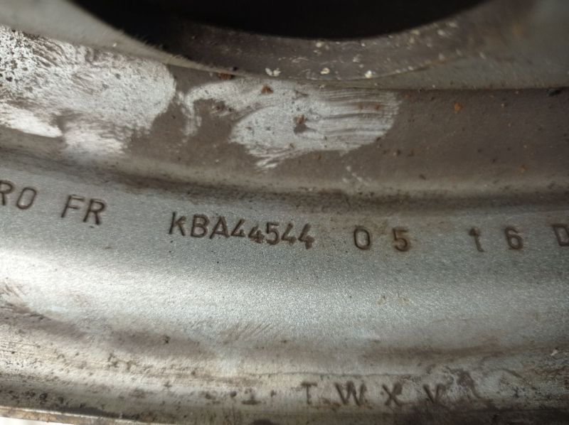 Stahlfelge 6.5JX16 H2 ET62 LK6X130