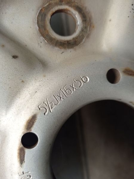 Stahlfelge 5.5JX16 ET56 LK5X160